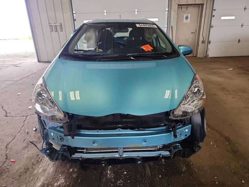 Aukcja sprzedaży 2013 Toyota Prius C, vin: JTDKDTB31D1046930, numer aukcji: 64405066