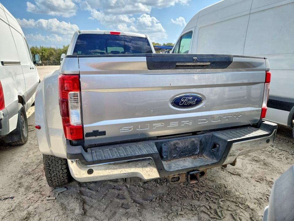 2019 Ford F350 მანქანა იყიდება აუქციონზე, vin: 1FT8W3DT2KEC22939, აუქციონის ნომერი: 64631826