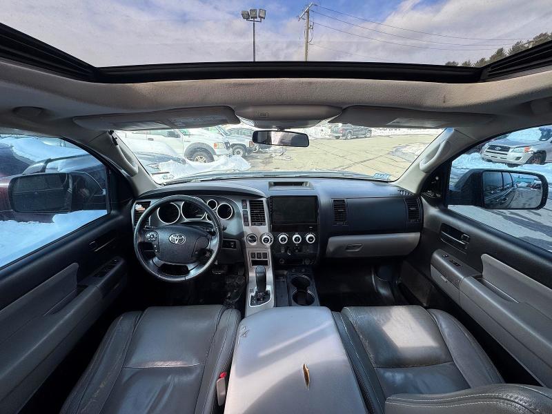 64357426 :رقم المزاد ، 5TDBM5G17CS002449 vin ، 2012 Toyota Sequoia مزاد بيع
