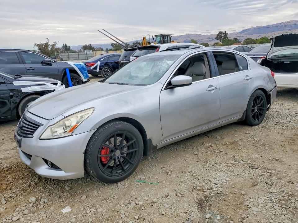 2015 Infiniti Q40 მანქანა იყიდება აუქციონზე, vin: JN1CV6AP9FM502359, აუქციონის ნომერი: 67163776