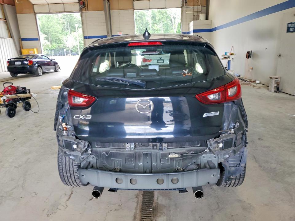 63584726 :رقم المزاد ، JM1DKDC78J1323896 vin ، 2018 Mazda Cx-3 مزاد بيع