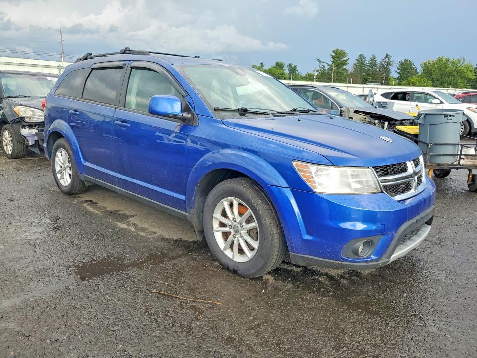 67002766 :رقم المزاد ، 3C4PDDBG2FT639660 vin ، 2015 Dodge Journey مزاد بيع
