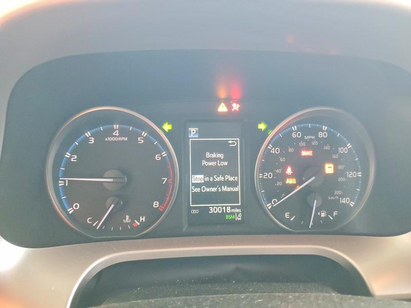 Auction sale of the 2018 Toyota Rav4, vin: JTMWFREV6JJ162681, lot number: 63252246
