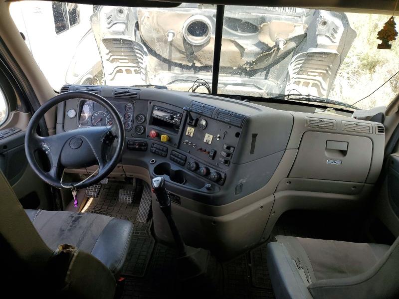 2014 Freightliner Cascadia 125 მანქანა იყიდება აუქციონზე, vin: 3AKJGLD66ESFP4558, აუქციონის ნომერი: 66267026
