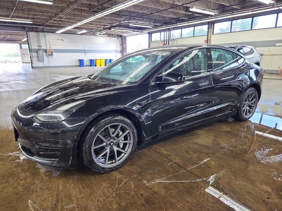 66198756 :رقم المزاد ، 5YJ3E1EA6NF288007 vin ، 2022 Tesla Model 3 مزاد بيع
