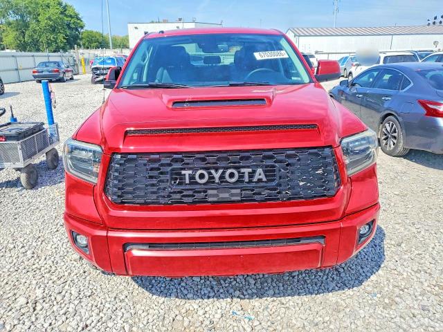 67030086 :رقم المزاد ، 5TFDY5F12JX770457 vin ، 2018 Toyota Tundra مزاد بيع
