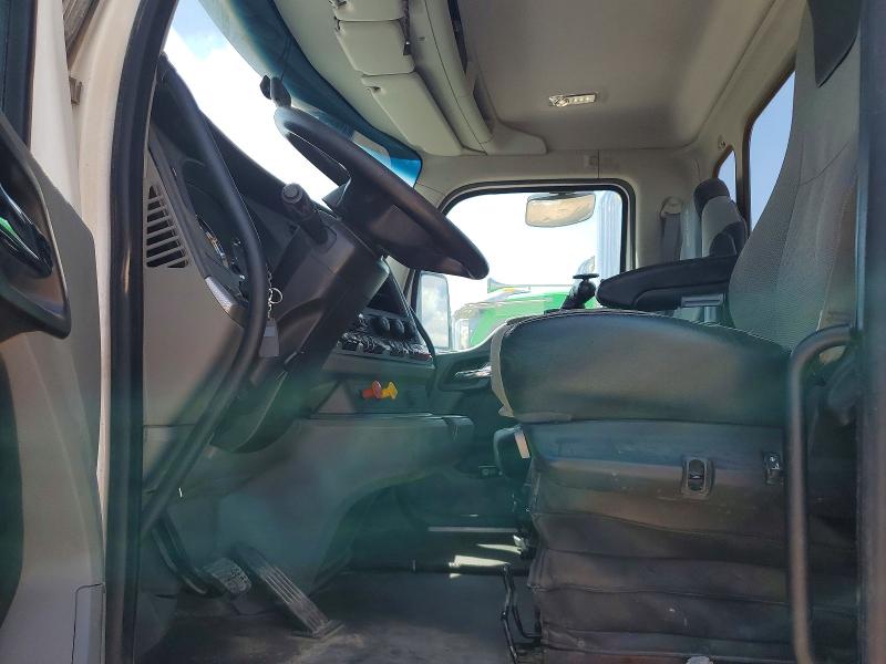 66696376 :رقم المزاد ، 1XKZD40X2LJ418711 vin ، 2020 Kenworth T880 مزاد بيع