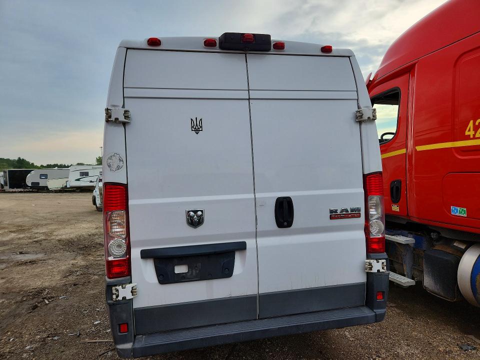 64610016 :رقم المزاد ، 3C6URVJG5JE108386 vin ، 2018 Ram Promaster 3500 مزاد بيع