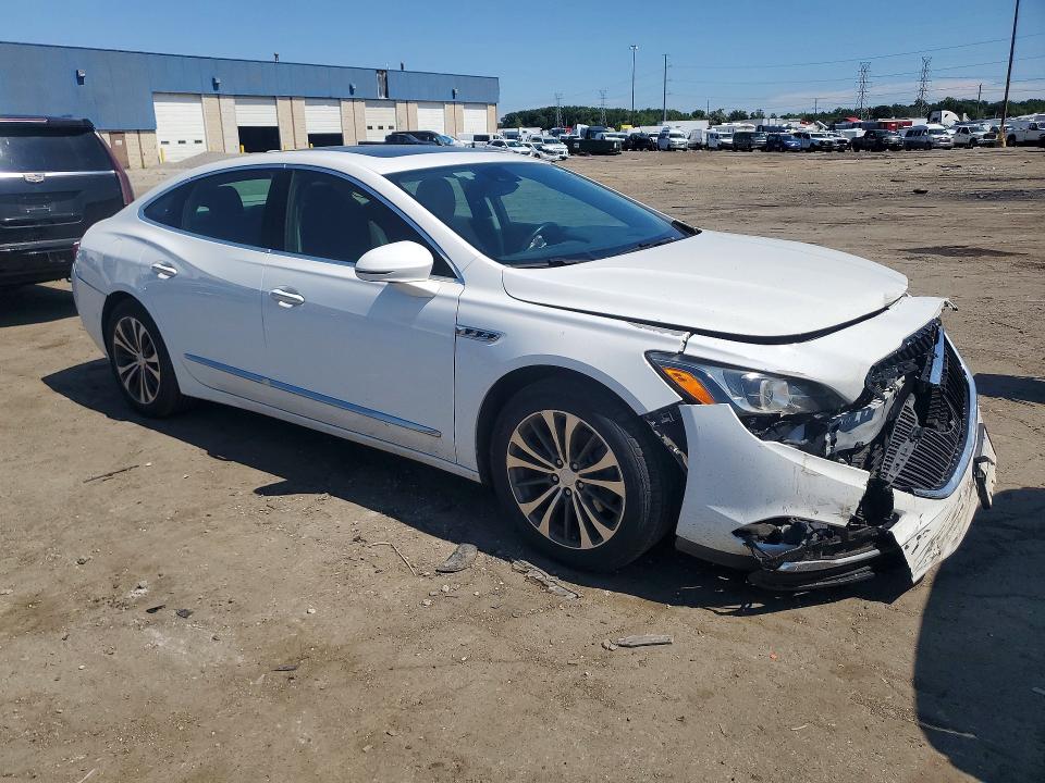 2018 Buick Lacrosse მანქანა იყიდება აუქციონზე, vin: 1G4ZS5SSXJU106832, აუქციონის ნომერი: 64082566