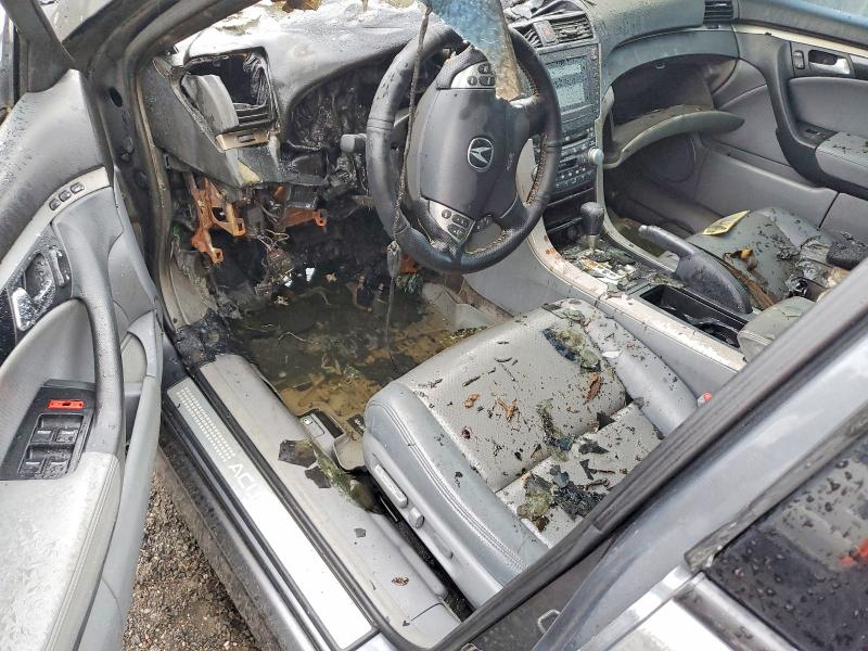 63709216 :رقم المزاد ، N0V1N63709216 vin ، 2004 Acura Tl مزاد بيع