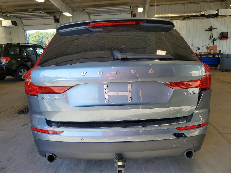 66521606 :رقم المزاد ، LYV102RK5JB122751 vin ، 2018 Volvo Xc60 مزاد بيع