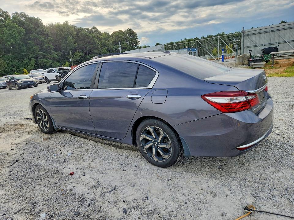 2016 Honda Accord მანქანა იყიდება აუქციონზე, vin: 1HGCR2F82GA117158, აუქციონის ნომერი: 65454816