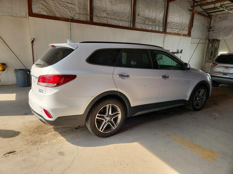 2017 Hyundai Santa Fe მანქანა იყიდება აუქციონზე, vin: KM8SRDHF0HU170602, აუქციონის ნომერი: 64050486
