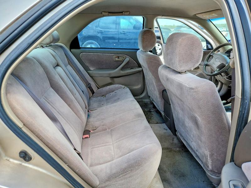 65388946 :رقم المزاد ، JT2BG22K8W0168856 vin ، 1998 Toyota Camry مزاد بيع