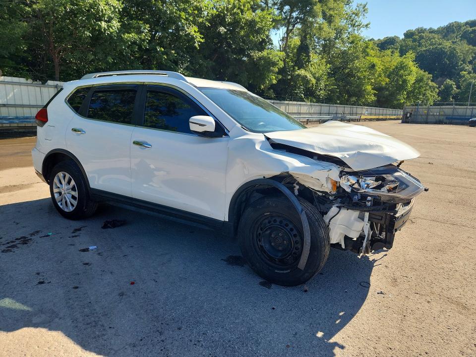 Aukcja sprzedaży 2017 Nissan Rogue, vin: KNMAT2MV3HP536599, numer aukcji: 63390266