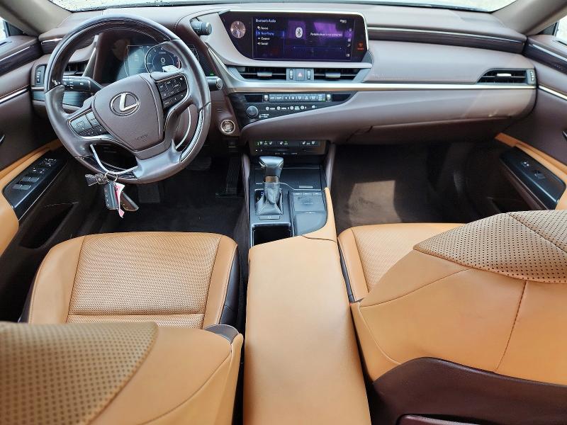 64389016 :رقم المزاد ، 58ADZ1B10LU075687 vin ، 2020 Lexus Es مزاد بيع