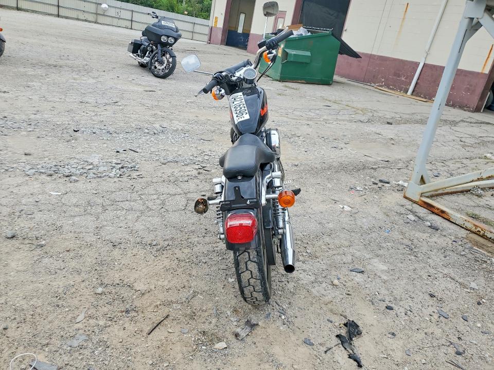 1998 Harley-davidson Xl883 მანქანა იყიდება აუქციონზე, vin: 1HD4CJM27WK118441, აუქციონის ნომერი: 64216596