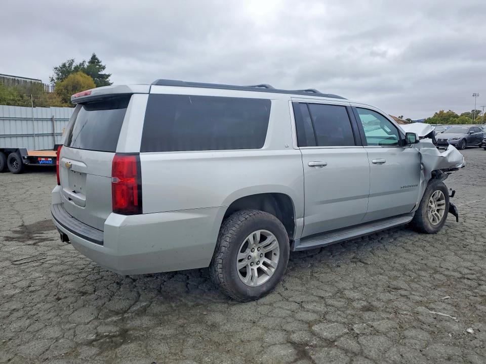 65225526 :رقم المزاد ، 1GNSKHKC8HR152891 vin ، 2017 Chevrolet Suburban مزاد بيع