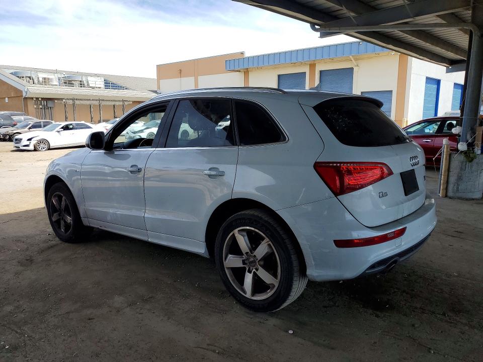 2012 Audi Q5 მანქანა იყიდება აუქციონზე, vin: WA1WKBFP1CA132746, აუქციონის ნომერი: 66110076