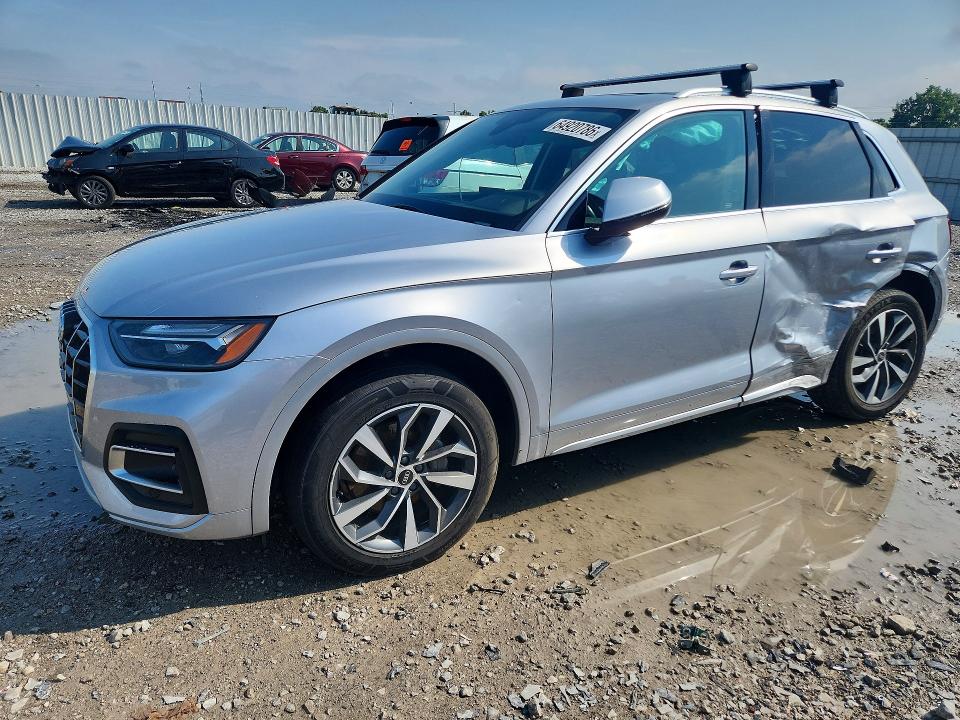 64920786 :رقم المزاد ، WA1BAAFY9M2113829 vin ، 2021 Audi Q5 مزاد بيع