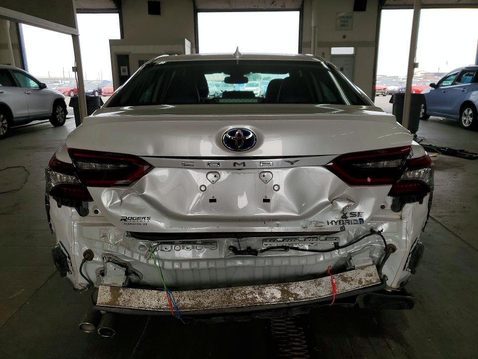 Продажа на аукционе авто 2023 Toyota Camry, vin: 4T1K31AK2PU616741, номер лота: 64032936