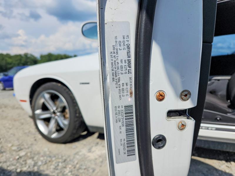 63828466 :رقم المزاد ، 2C3CDZAT3FH702305 vin ، 2015 Dodge Challenger مزاد بيع