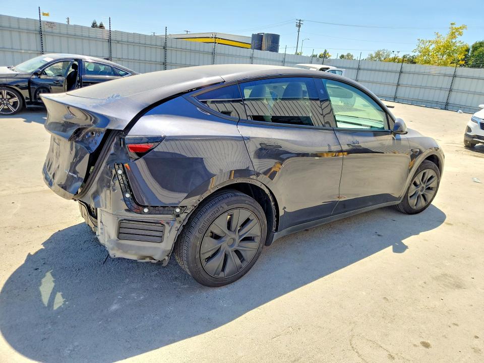 2024 Tesla Model Y მანქანა იყიდება აუქციონზე, vin: 7SAYGDEE6RF152621, აუქციონის ნომერი: 62302326