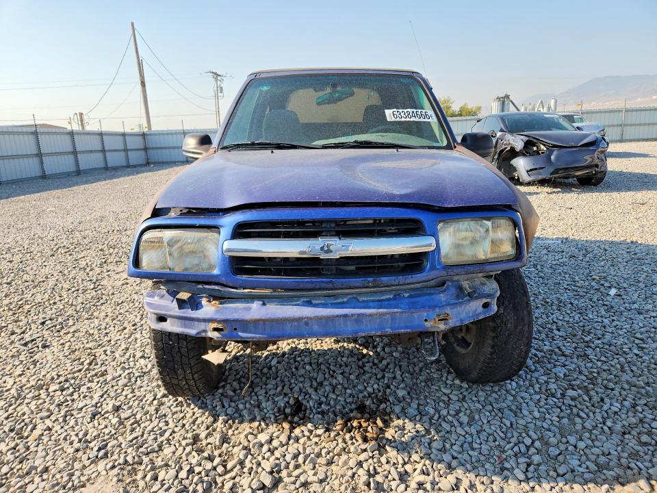 63384666 :رقم المزاد ، 2CNBJ18C3X6906067 vin ، 1999 Chevrolet Tracker مزاد بيع
