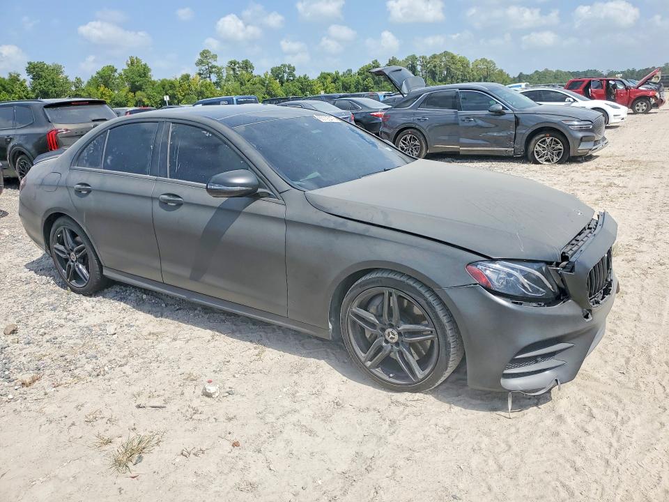 63705476 :رقم المزاد ، W1KZF8DB3LA836762 vin ، 2020 Mercedes-benz E مزاد بيع