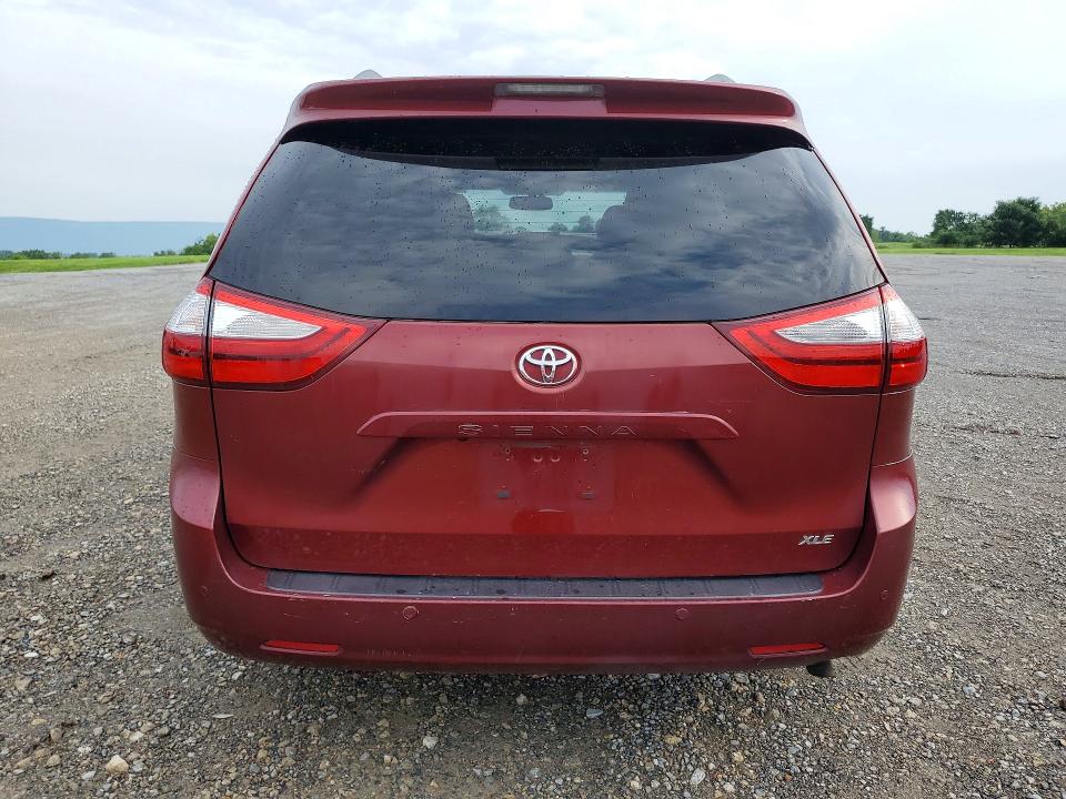 Продаж на аукціоні авто 2016 Toyota Sienna, vin: 5TDYK3DC5GS761231, номер лоту: 64675796