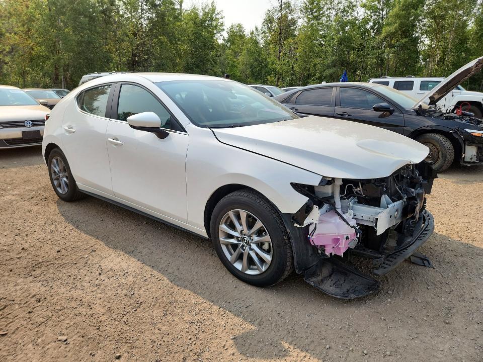 Продажа на аукционе авто 2023 Mazda 3, vin: JM1BPAL76P1606474, номер лота: 64561366