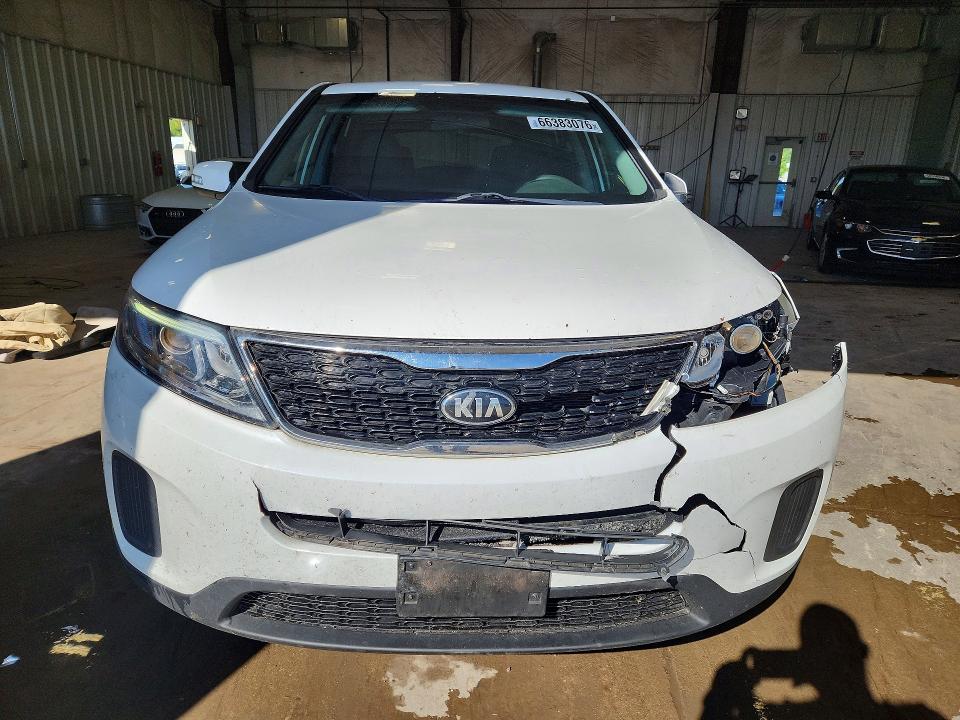 66383076 :رقم المزاد ، 5XYKT3A62FG562652 vin ، 2015 Kia Sorento مزاد بيع