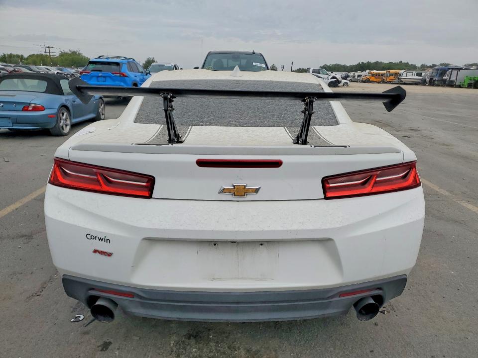 67121176 :رقم المزاد ، 1G1FB1RS7H0163120 vin ، 2017 Chevrolet Camaro مزاد بيع