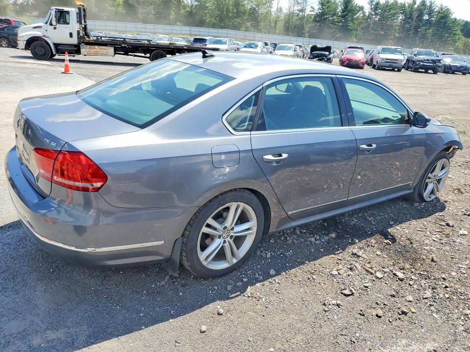 Продажа на аукционе авто 2015 Volkswagen Passat, vin: 1VWBT7A30FC073293, номер лота: 65692706