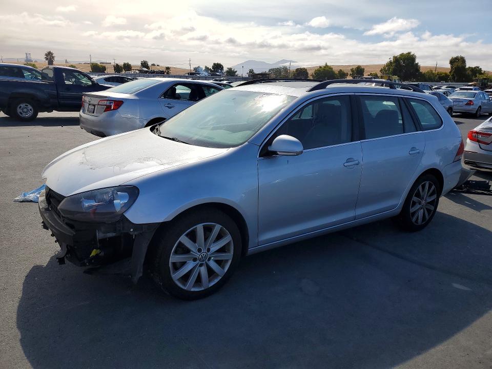 67295056 :رقم المزاد ، 3VWPL7AJ4EM627372 vin ، 2014 Volkswagen Jetta مزاد بيع