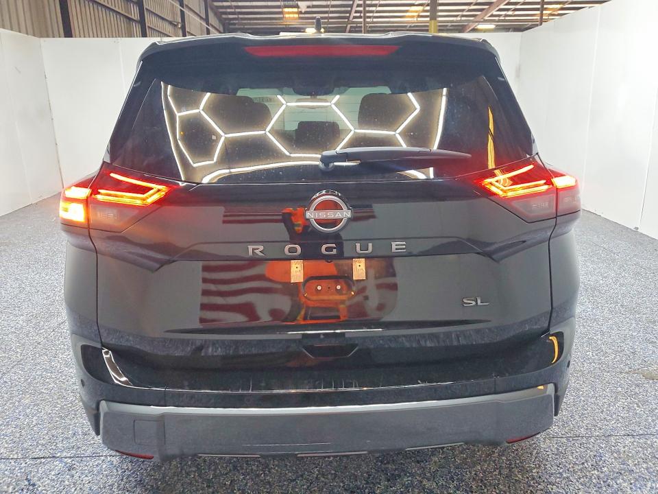 65276166 :رقم المزاد ، 5N1BT3CA2TC809326 vin ، 2026 Nissan Rogue مزاد بيع