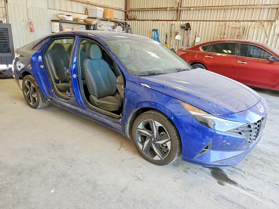 2023 Hyundai Elantra მანქანა იყიდება აუქციონზე, vin: 5NPLS4AG2PH106795, აუქციონის ნომერი: 63549026