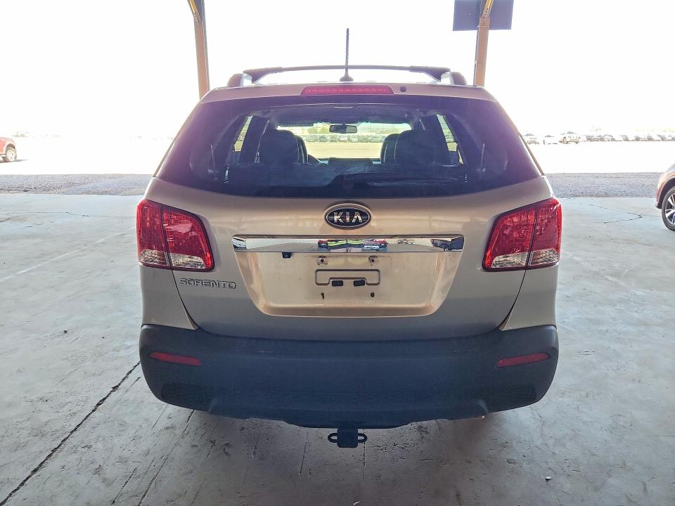 2013 Kia Sorento მანქანა იყიდება აუქციონზე, vin: 5XYKT4A67DG370713, აუქციონის ნომერი: 63935516