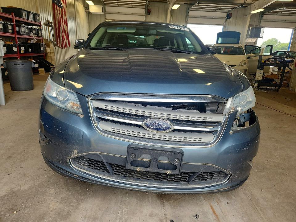 64285466 :رقم المزاد ، 1FAHP2FW3AG140385 vin ، 2010 Ford Taurus مزاد بيع