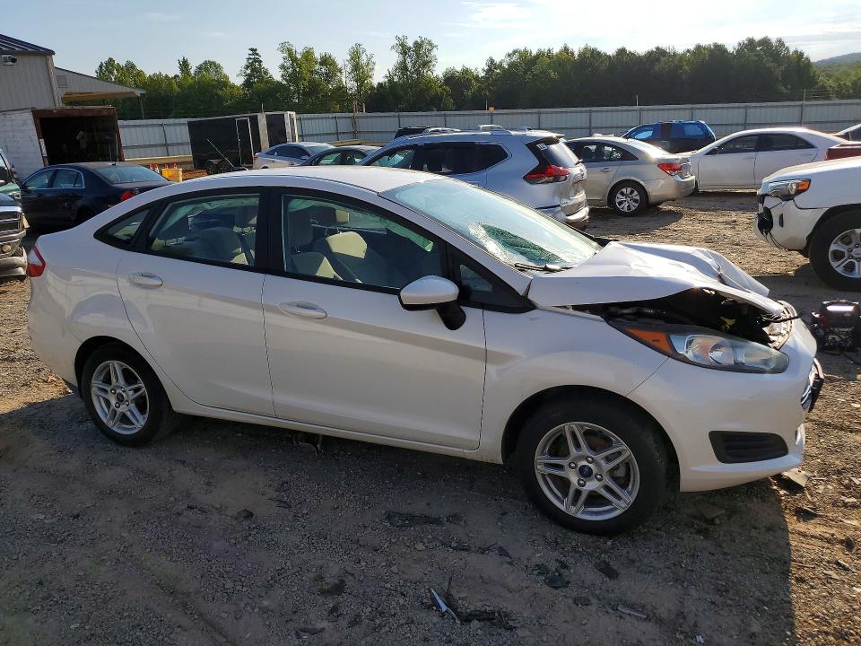 65928366 :رقم المزاد ، 3FADP4BJXKM153002 vin ، 2019 Ford Fiesta مزاد بيع