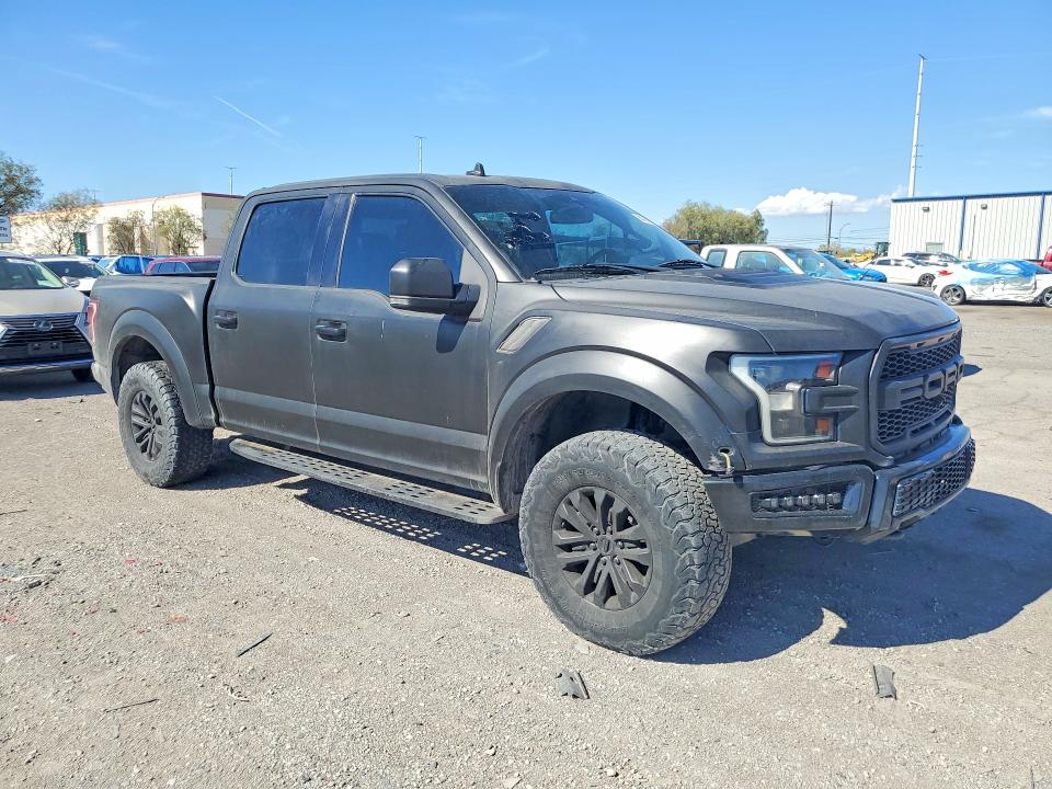 64759136 :رقم المزاد ، 1FTFW1RG9KFA81076 vin ، 2019 Ford F150 مزاد بيع