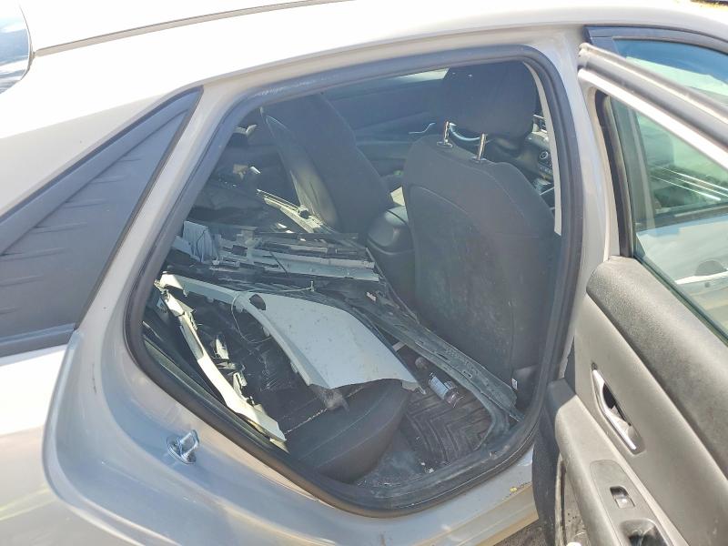 Продаж на аукціоні авто 2022 Hyundai Elantra, vin: KMHLM4AGXNU245727, номер лоту: 64480146