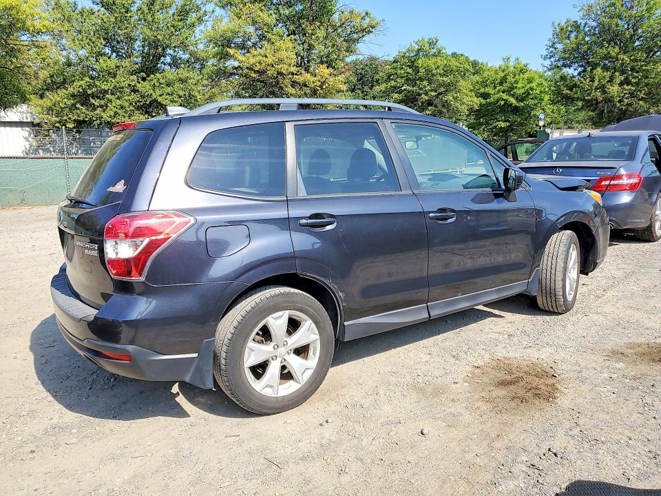 60548986 :رقم المزاد ، JF2SJADC0GH450132 vin ، 2016 Subaru Forester مزاد بيع