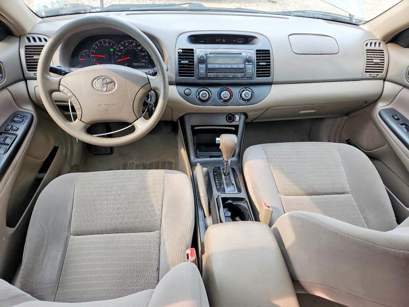 64794786 :رقم المزاد ، 4T1BE32K65U525845 vin ، 2005 Toyota Camry مزاد بيع