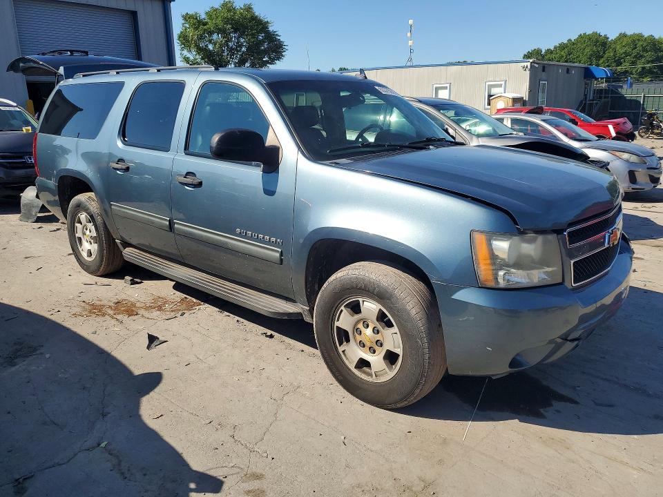 2010 Chevrolet Suburban მანქანა იყიდება აუქციონზე, vin: 1GNUKHE31AR212312, აუქციონის ნომერი: 63375016