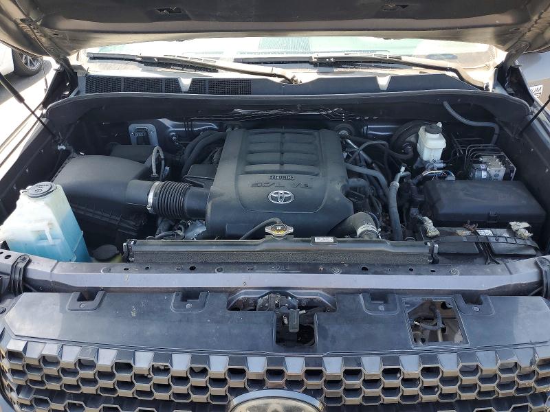 64592546 :رقم المزاد ، 5TFAY5F10JX727495 vin ، 2018 Toyota Tundra مزاد بيع