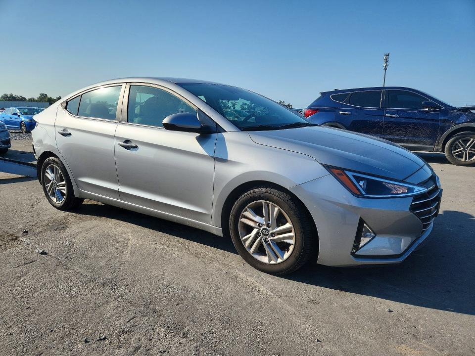 2020 Hyundai Elantra მანქანა იყიდება აუქციონზე, vin: 5NPD84LF3LH555470, აუქციონის ნომერი: 65318156