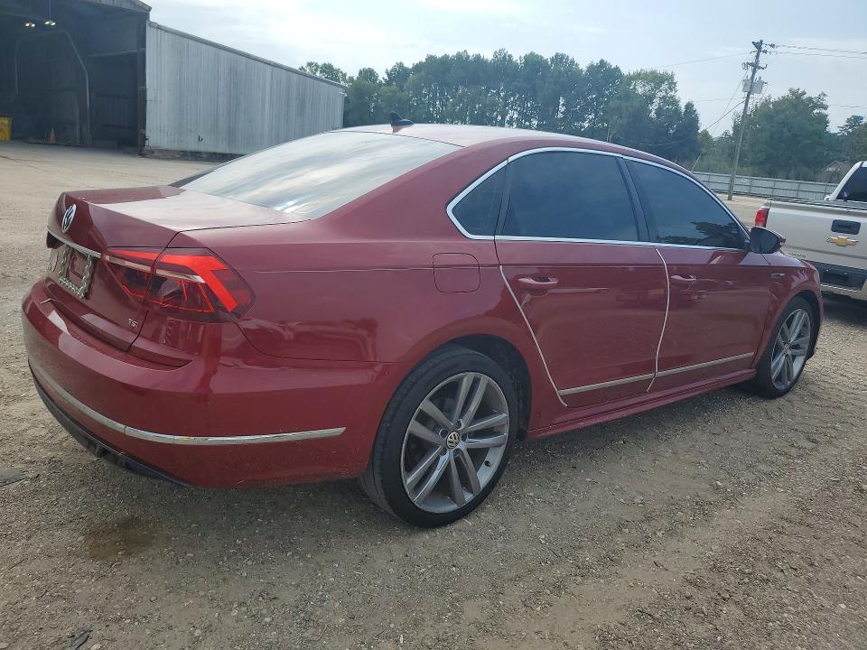 66369896 :رقم المزاد ، 1VWDT7A30HC033498 vin ، 2017 Volkswagen Passat مزاد بيع