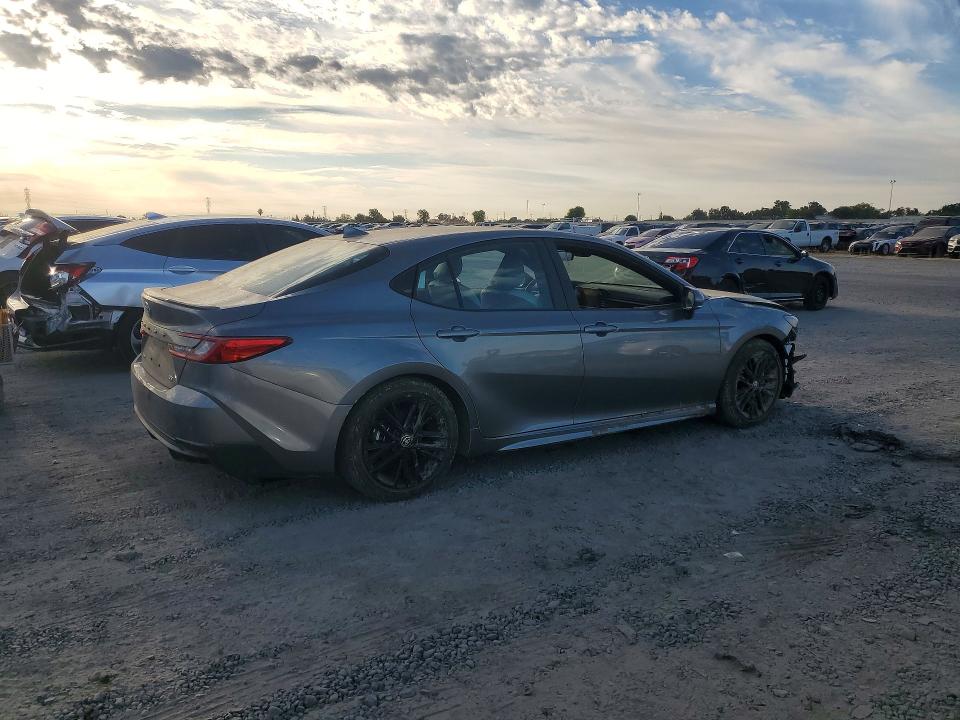 2026 Toyota Camry მანქანა იყიდება აუქციონზე, vin: 4T1DAACK2TU704811, აუქციონის ნომერი: 66268106