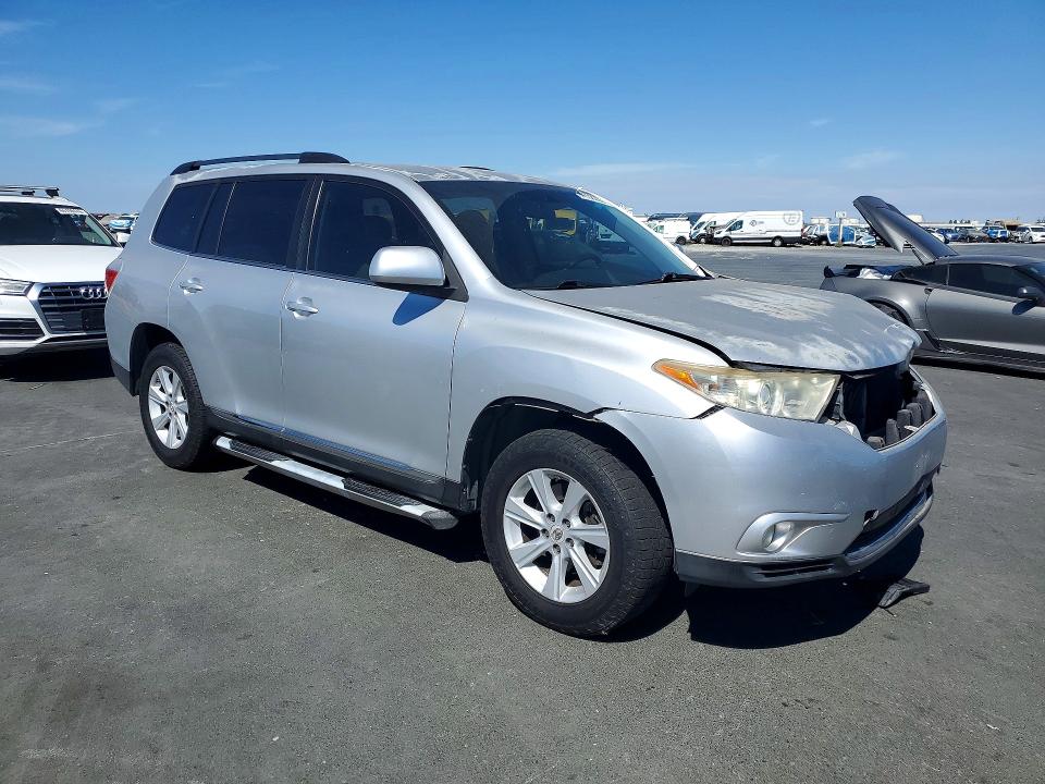 64158226 :رقم المزاد ، 5TDZA3EH3CS025562 vin ، 2012 Toyota Highlander مزاد بيع